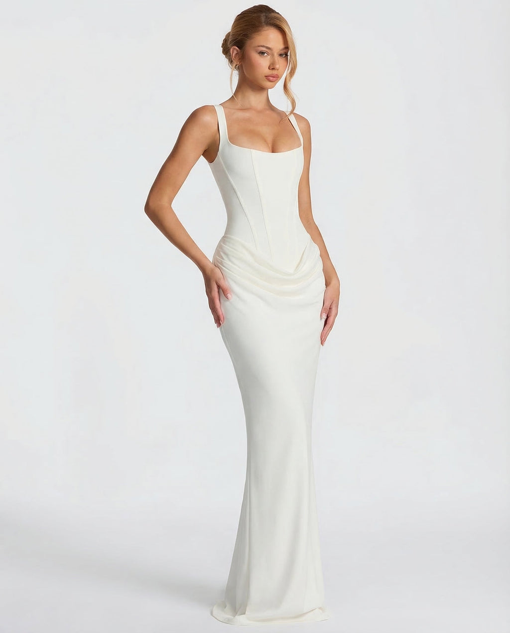 Victoria – Vestido largo efecto corsé
