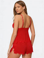 Pijama rojo con encaje y tirantes finos, diseño sexy y cómodo para mujer
