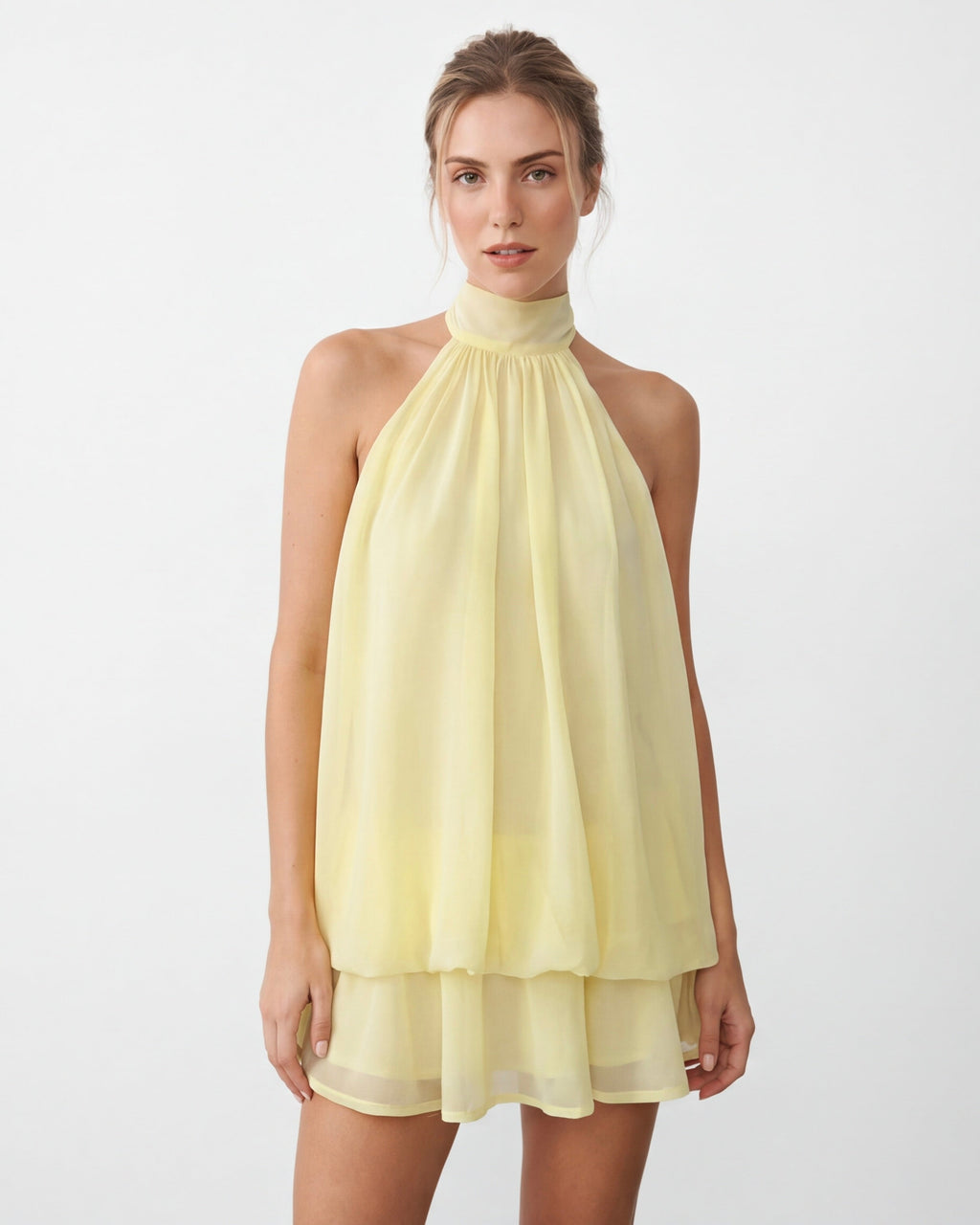 Celia – Vestido corto halter con espalda abierta
