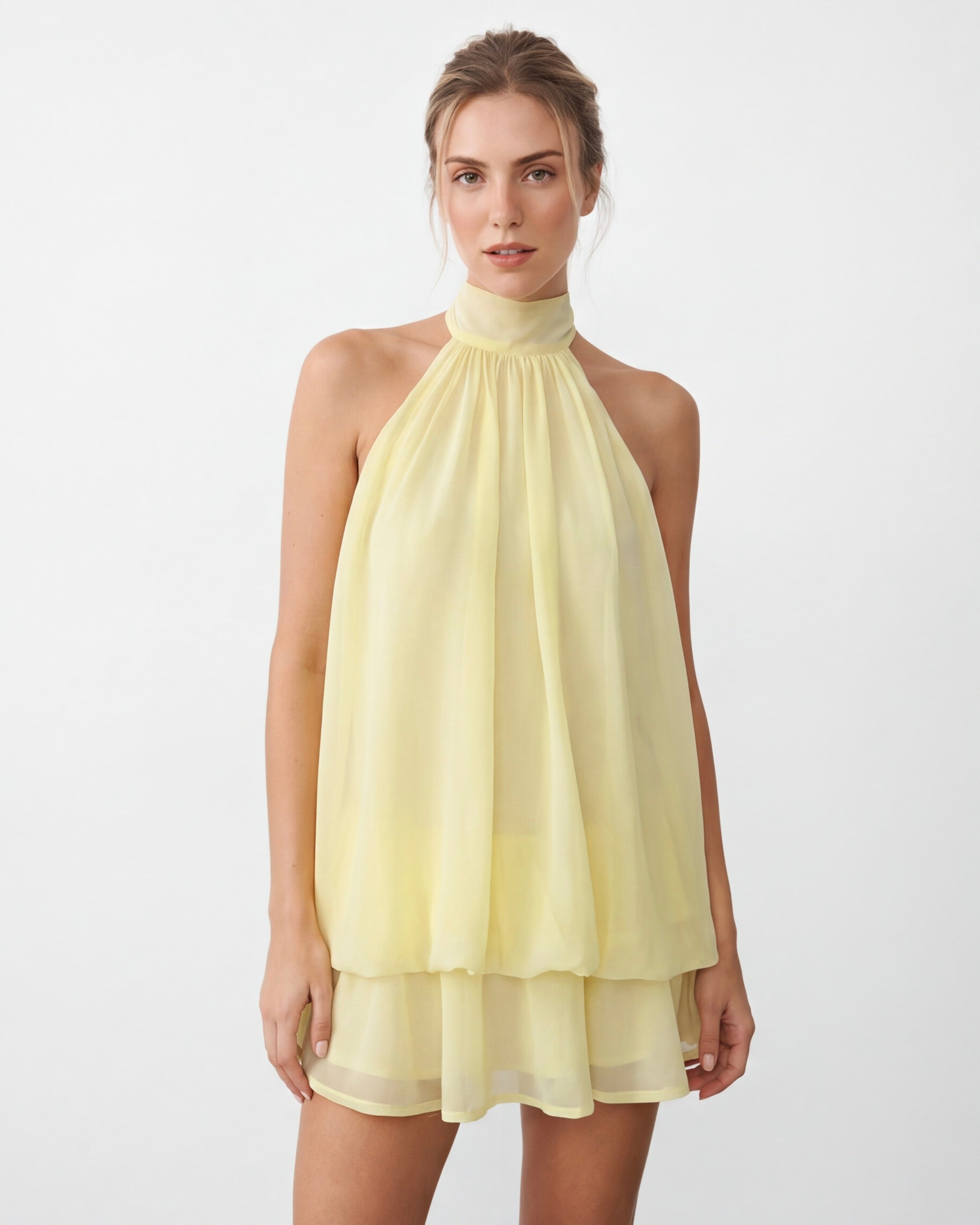 Celia – Vestido corto halter con espalda abierta