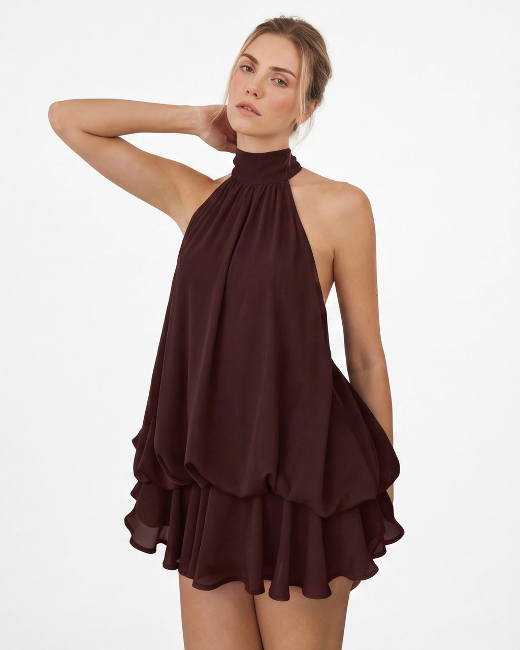 Celia – Vestido corto halter con espalda abierta