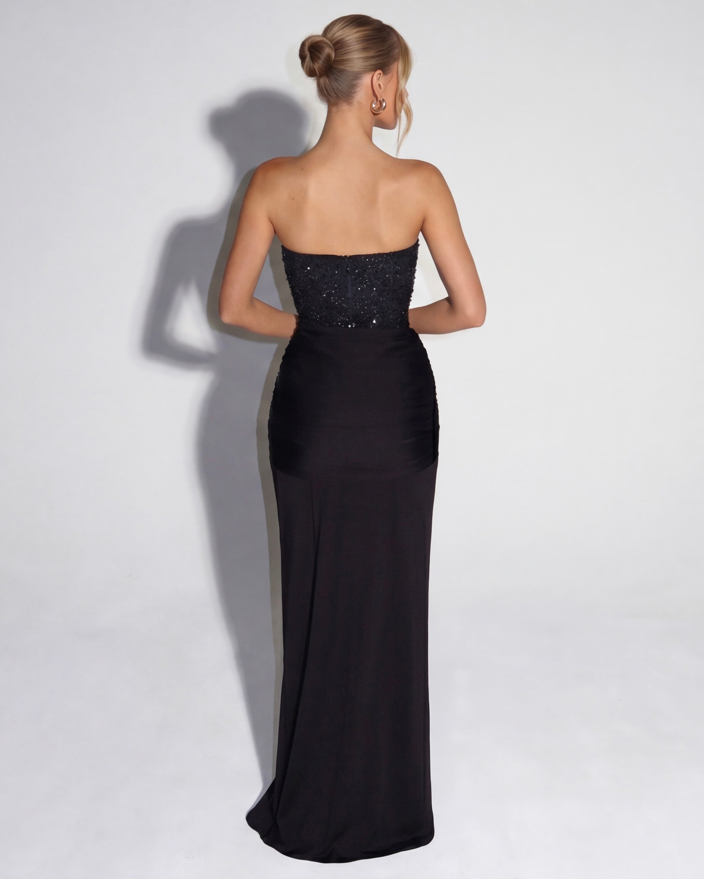 Aurora – Vestido largo palabra de honor con corset y brillos