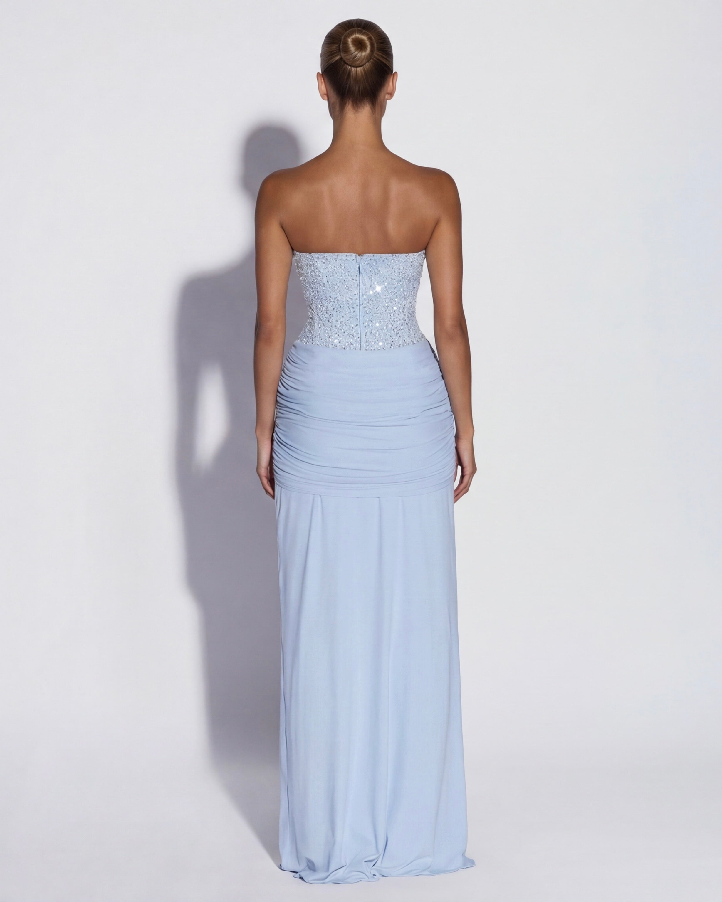 Aurora – Vestido largo palabra de honor con corset y brillos