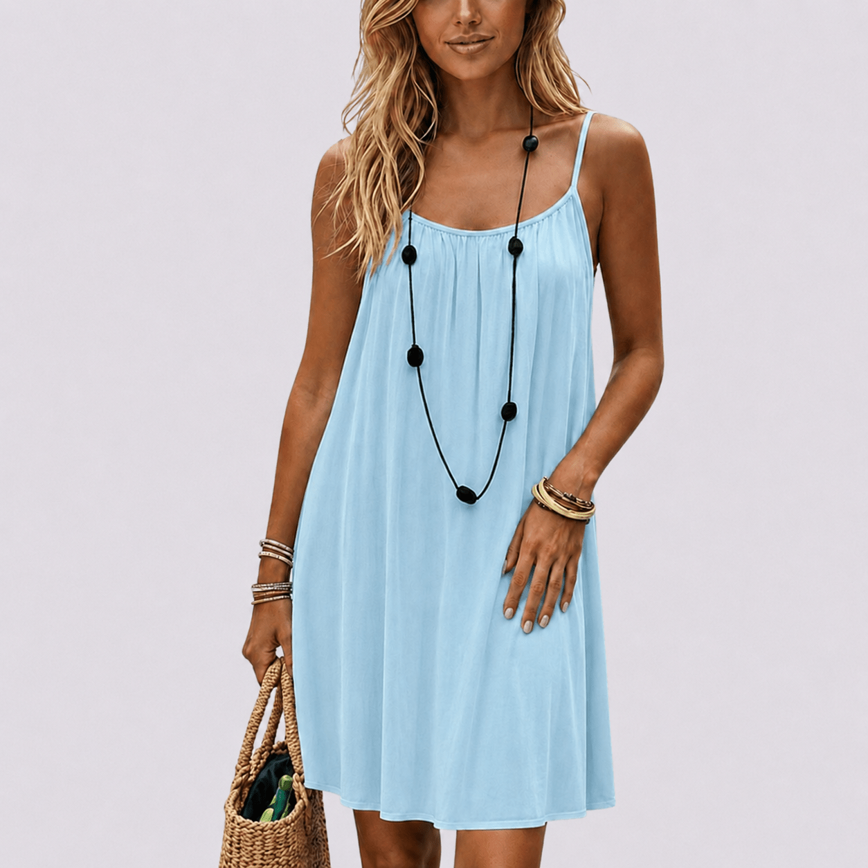 Nuance – Vestido largo de tirantes con espalda abierta